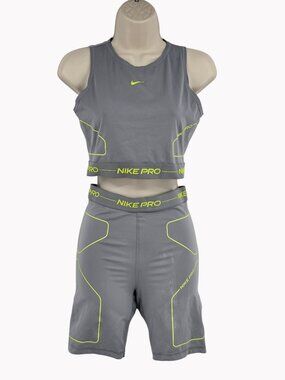 Nike Pro Dri-FIT Women's Small Gray 2 Piece Crop Top Shorts Set Activewear